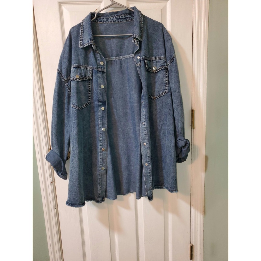 Womens Plus 5XL Oversized Denim Shirt Medium Wash Frayed Hem Snap Button Shacket